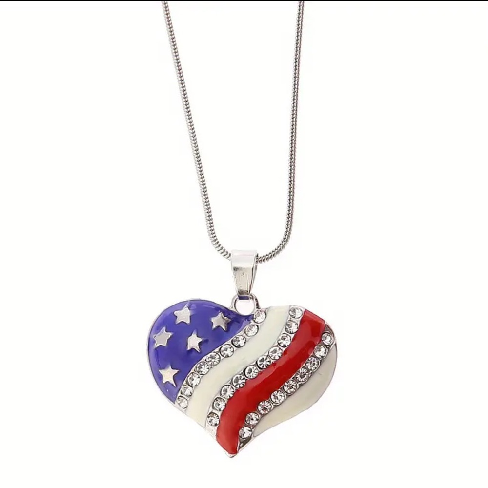 NIP Americana Patriotic Flag USA Heart Necklace Red/White/Blue/& Crystals
